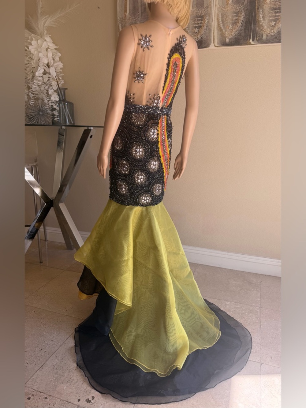 Dress Subcategory - Picture 5 of 8